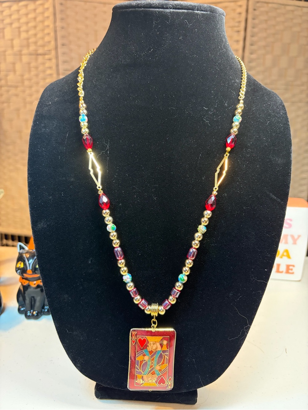 Vintage King of Hearts Cloisonné Pendant Necklace - Picture 2 of 8